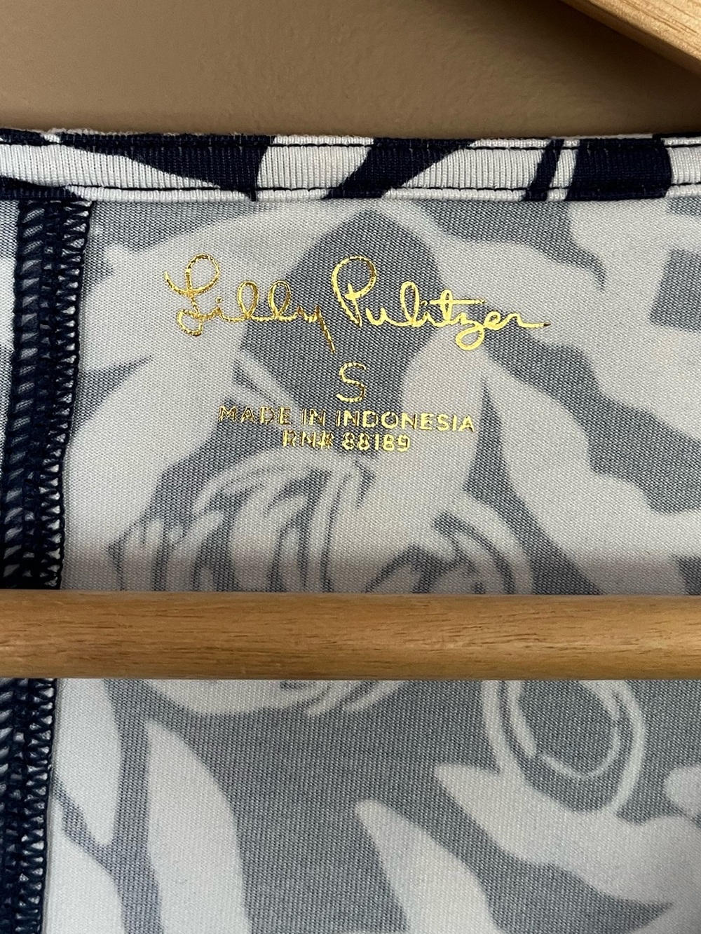 {Lilly Pulitzer} Karessa Top & Lillabeth Jogger Pant Set in Low Tide Navy Small - Picture 7 of 16